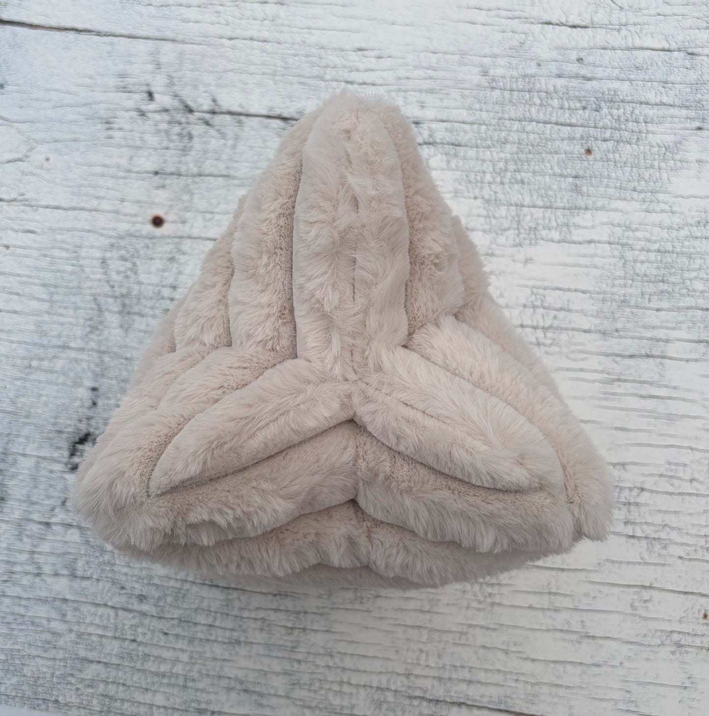 Leseknochen Kunstfell beige