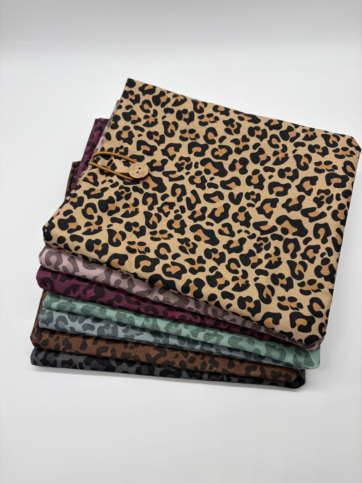 Bücherhülle Leoprint blau
