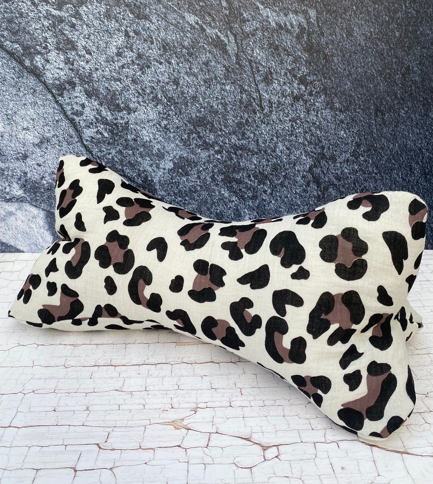 Leseknochen Leoprint Beige