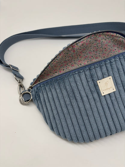 Bauchtasche pastellfarben blau