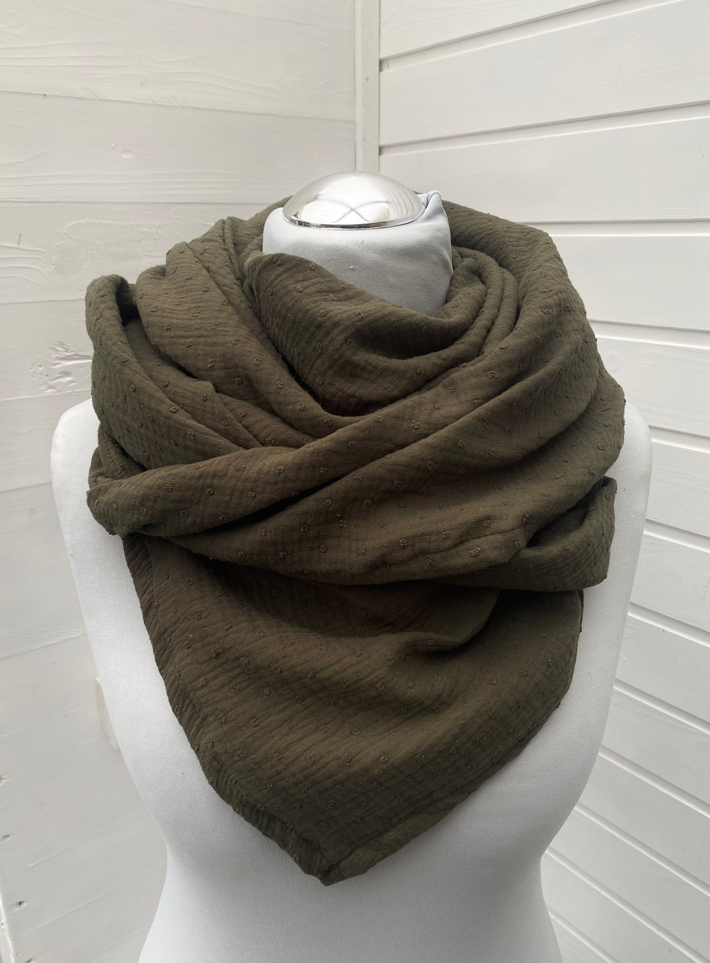 Musselintuch olivgrün mit Dots