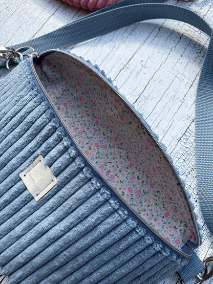 Bauchtasche pastellfarben blau