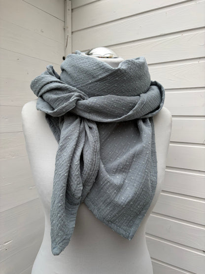 Musselintuch rauchblau mit Dots