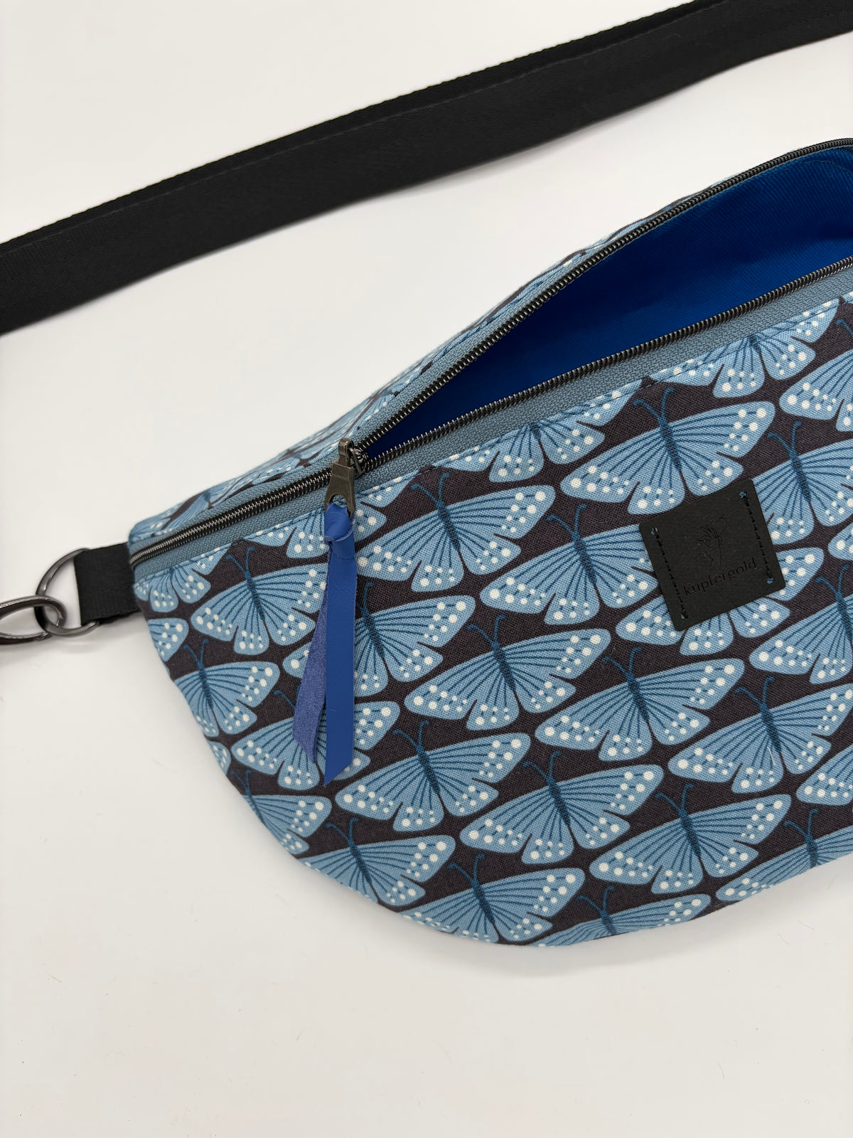 Bauchtasche mit Schmetterlingen blau