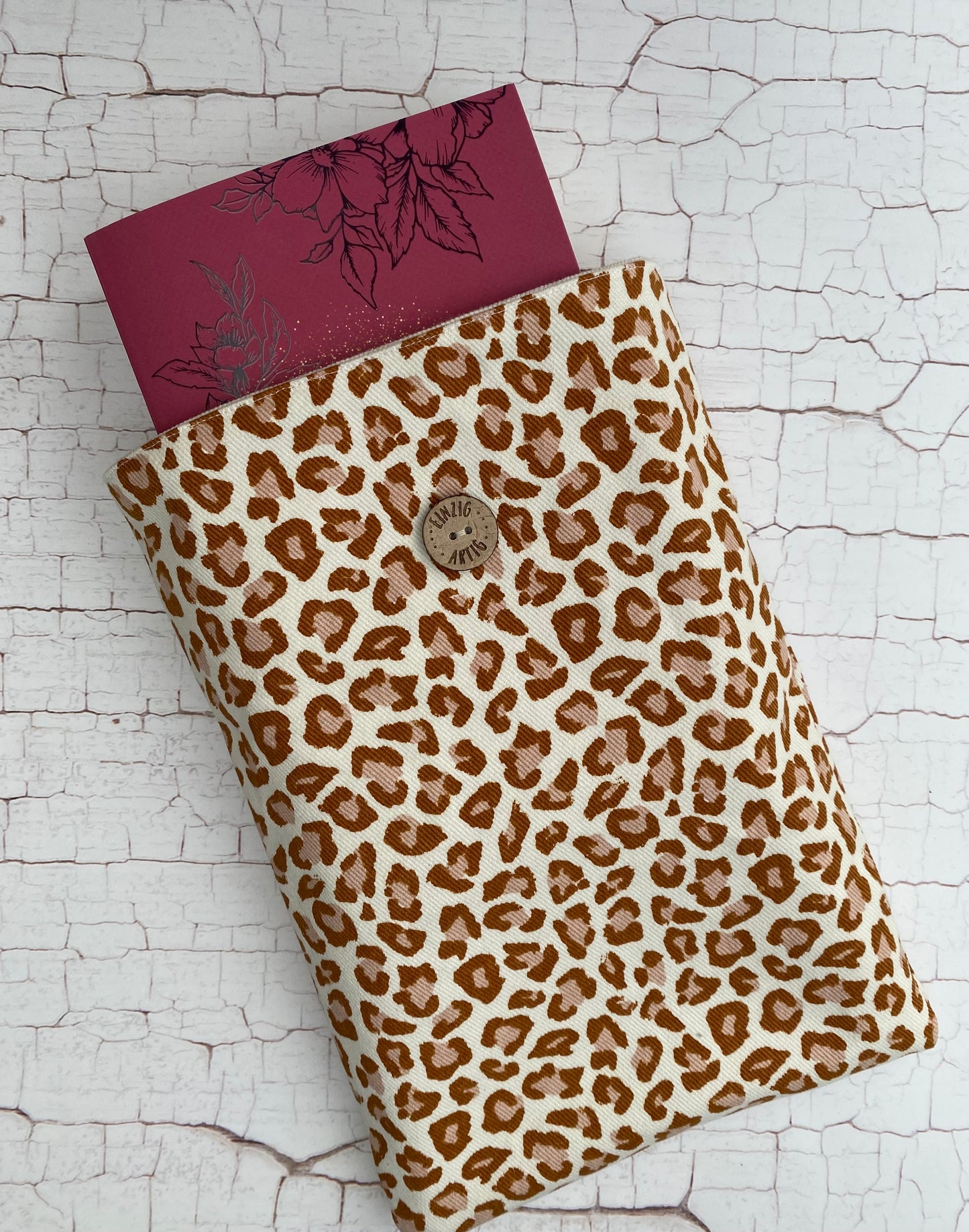 Bücherhülle aus Stoff Leoprint
