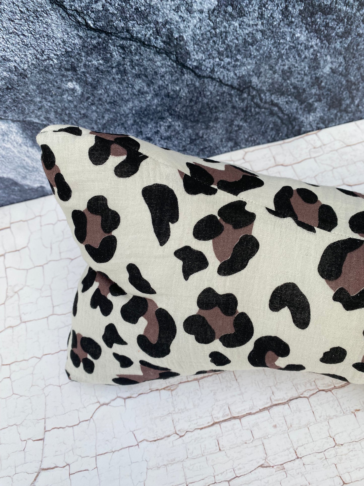 Leseknochen Leoprint Beige