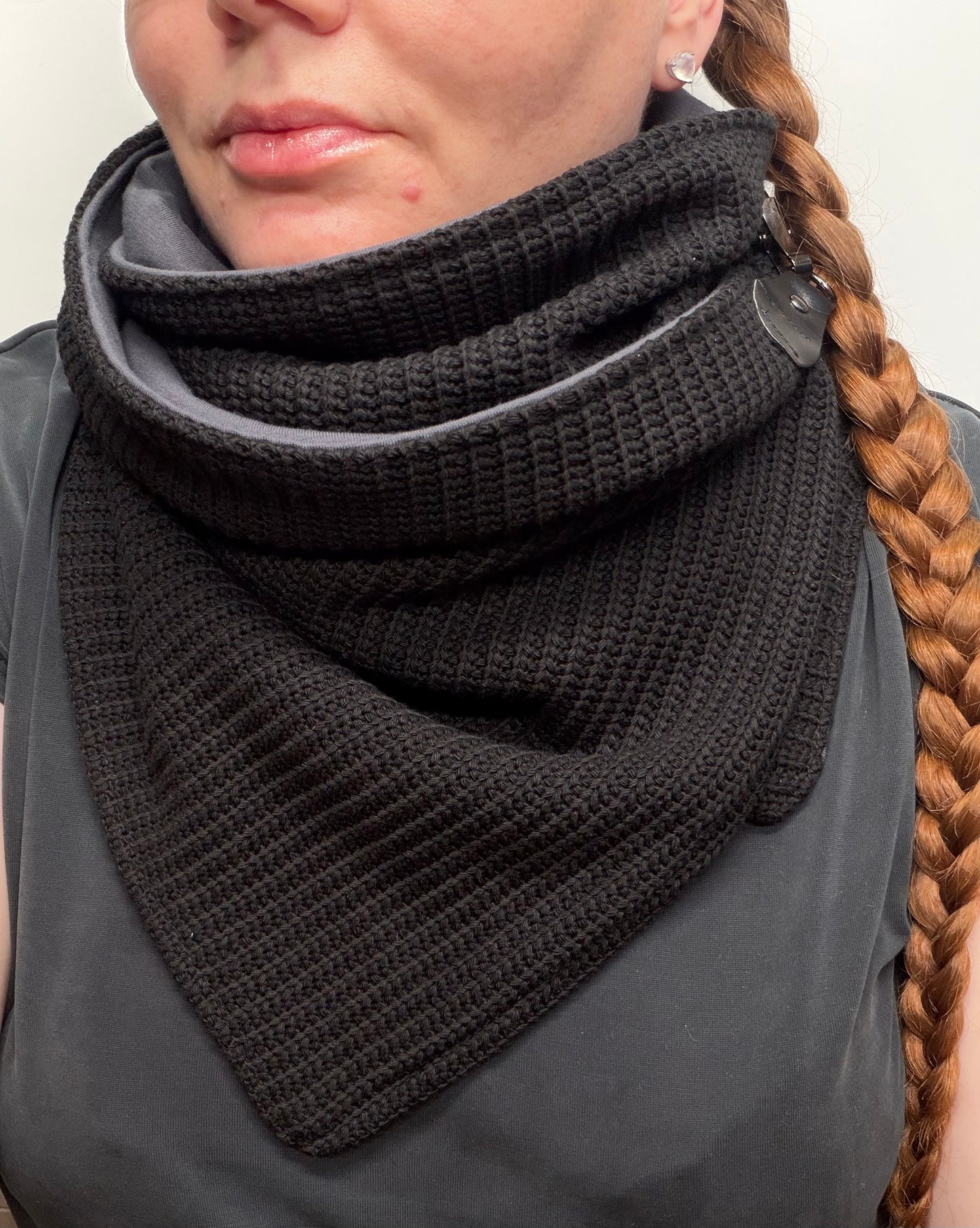 Wickelschal mit Karabiner schwarz