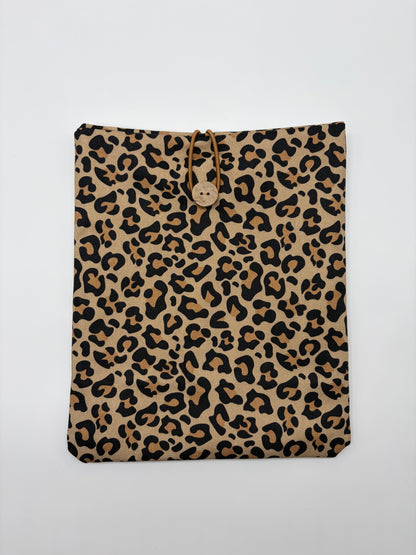 Bücherhülle Leoprint beige