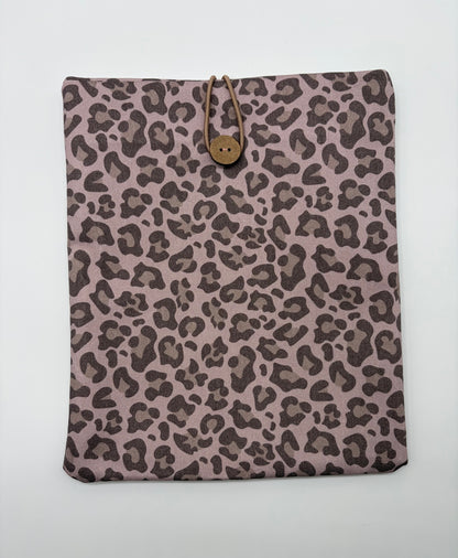 Bücherhülle Leoprint rose